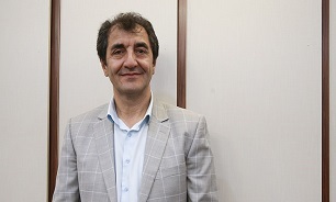 کاغذ باز هم ارزان شد/از ۵۵۰ به ۳۵۰ هزار تومان رسیدیم