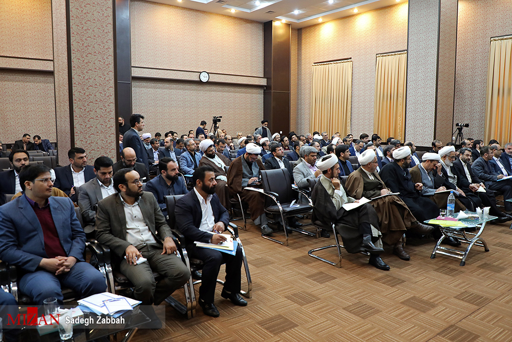 نشست کارگروه تحول در گسترش آزادیهای مشروع با رویکرد انتخابات و امنیت عمومی، روانی و اجتماعی برگزار شد نشست کارگروه تحول در گسترش آزادیهای مشروع با رویکرد انتخابات و امنیت عمومی، روانی و اجتماعی برگزار شد
