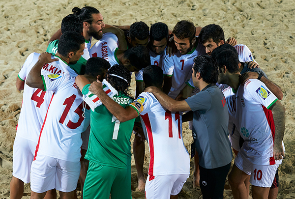 ساحلیبازان ایران با برتری مقابل میزبان فینالیست شدند
