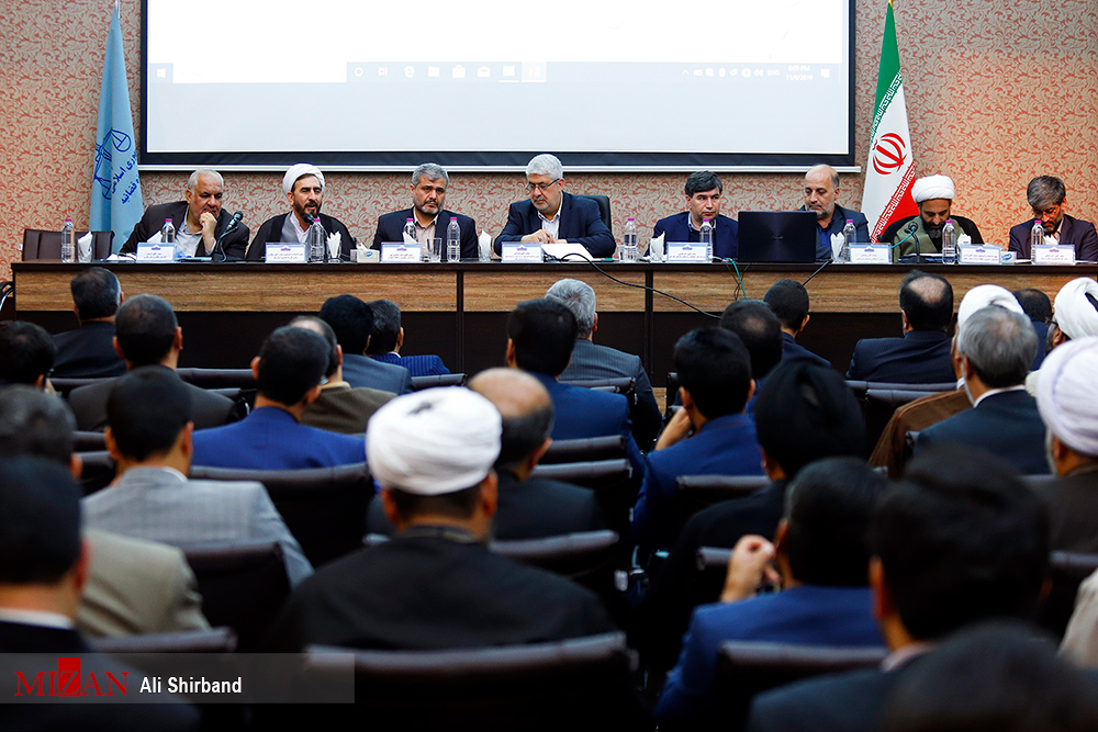 برگزاری ۳ کارگروه در راستای تحول در دادسرا/ از تبادل نظر دادستانها پیرامون حقوق عامه و مبارزه با فساد تا ارائه گزارش کارگروههای تخصصی برگزاری ۳ کارگروه در راستای تحول در دادسرا/ از تبادل نظر دادستانها پیرامون حقوق عامه و مبارزه با فساد تا ارائه گزارش کارگروههای تخصصی