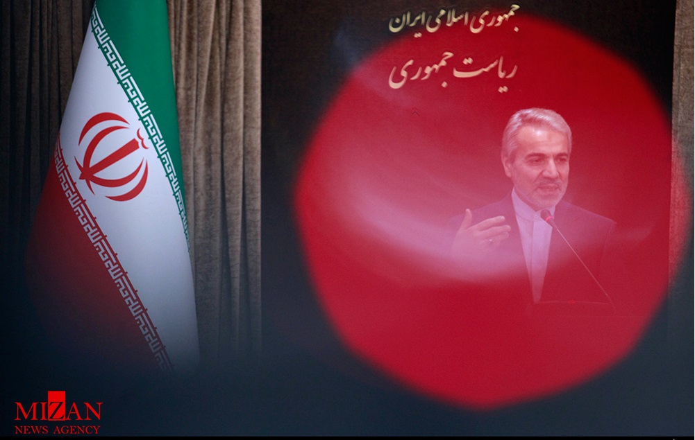 نوبخت پولهای نجومی که به جیب مربیان و فوتبالیستهای خارجی سرازیر میشود!/ واگذاری پرسپولیس و استقلال به کجا رسید؟