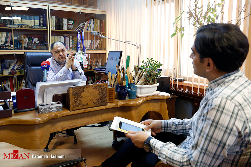 هیچ روزنامه‌ای به دلیل کمبود کاغذ تعطیل نشده/قیمت کاغذ نیمایی نسبت به گذشته نصف شده است/بدون شک مهارت تولید محتوا ملاک انتخاب رسانه‌های برتر است