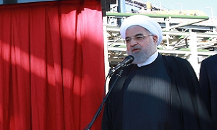 روحانی: اگر جایی را تحریم کنند از مسیر و جای دیگری فعالیت خود را ادامه می‌دهیم