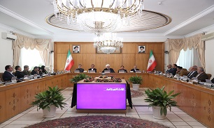 رئیس جمهور: زلزله زدگان در این سرما نباید زیر چادر بمانند؛ خانه و اتاقی اجاره کنند و ما اجاره آن‌ها را می‌پردازیم