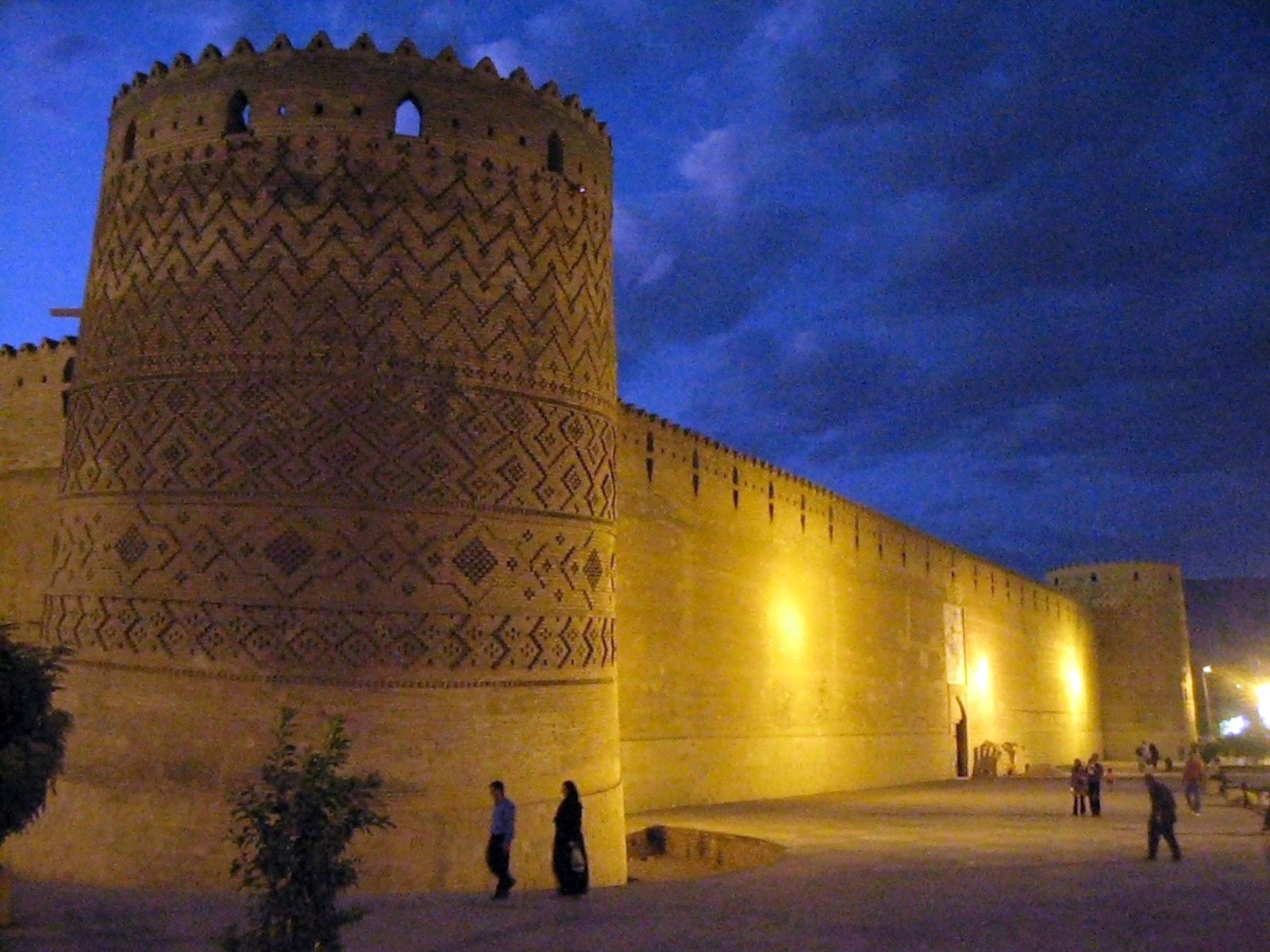 پائیز ۹۸ کجا بریم مسافرت؟/مناطق دیدنی شیراز را بیشتر بشناسید پائیز ۹۸ کجا بریم مسافرت؟/مناطق دیدنی شیراز را بیشتر بشناسید