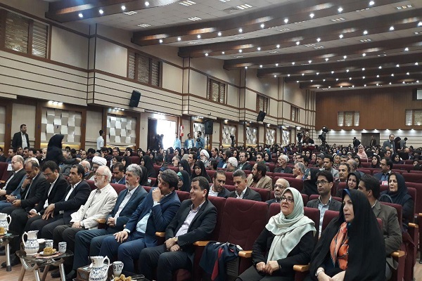 زنگ آغاز بیست و هفتمین هفته کتاب در یزد نواخته شد/ زنگ آغاز بیست و هفتمین هفته کتاب در یزد نواخته شد/