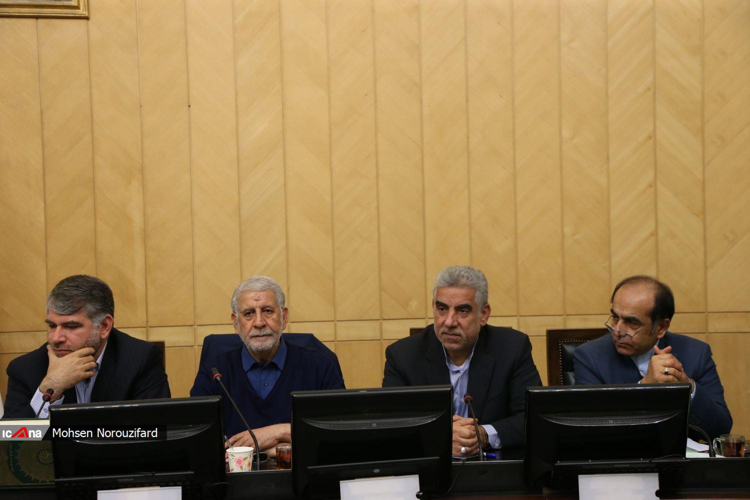 نشست فراکسیون «نمایندگان ولایی» مجلس برگزار شد نشست فراکسیون «نمایندگان ولایی» مجلس برگزار شد