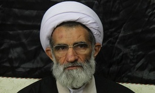 امام جمعه شهرکرد: اعتراض و مطالبه ملت ایران ربطی به بیگانگان ندارد