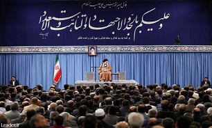 دیدار جمعی از تولیدکنندگان، کار آفرینان و فعالان اقتصادی با رهبر انقلاب