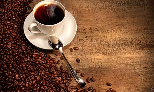 چگونه کافئین خواب را از سر ما می‌پراند؟