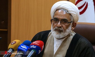 دادستان کل کشور از زندان تهران بزرگ بازدید کرد / دیدار چهره به چهره با بازداشتی‌های اغتشاشات اخیر