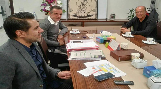 در جلسه مدیرعامل و سرمربی پرسپولیس چه گذشت؟ در جلسه مدیرعامل و سرمربی پرسپولیس چه گذشت؟