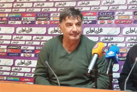 کریستوویچ: تمام تلاشم را میکنم که مشکلات را حل کنم