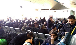 ازدحام جمعیت در فرودگاه‌های نجف و بغداد و سرگردانی زائران/ تاخیر 9 ساعته در پروازها/ خسارت تاخیر چقدر است؟