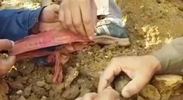 لحظه کشف پیکر مطهر شهید دفاع مقدس در «میمک» عراق