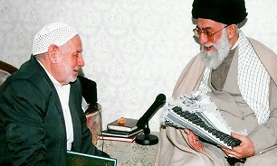 پدر شهیدان عرب‌سرخی به دیدار فرزندان شهید خود شتافت