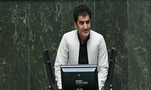 نماینده مریوان: متأسفانه دولت درباره ساماندهی کولبران برنامه خاصی را عملیاتی نکرد