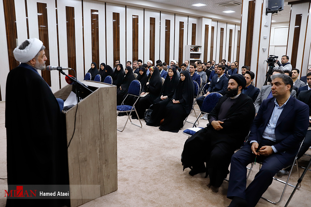 مراسم تحلیف ٩٠ کارآموز قضایی تهران و قم برگزار شد