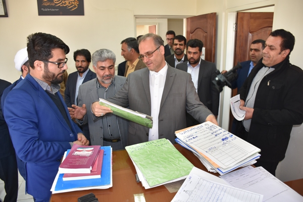 بازدید از پیش اعلام نشده رئیس کل دادگستری استان کهگیلویه و بویراحمد از دادگستری شهرستان بهمئی
