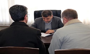 بررسی درخواست‌های قضایی ۳۵ نفر از مراجعین در ملاقات مردمی رئیس کل دادگستری آذربایجان شرقی