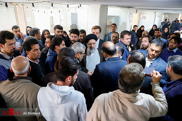 بازدید از پیش اعلام نشده آیت الله رئیسی از دادگستری شهرستانهای پیشوا و ورامین / کمبود فضای فیزیکی و نیروی انسانی یکی از علل مهم اطاله دادرسی بازدید از پیش اعلام نشده آیت الله رئیسی از دادگستری شهرستانهای پیشوا و ورامین / کمبود فضای فیزیکی و نیروی انسانی یکی از علل مهم اطاله دادرسی
