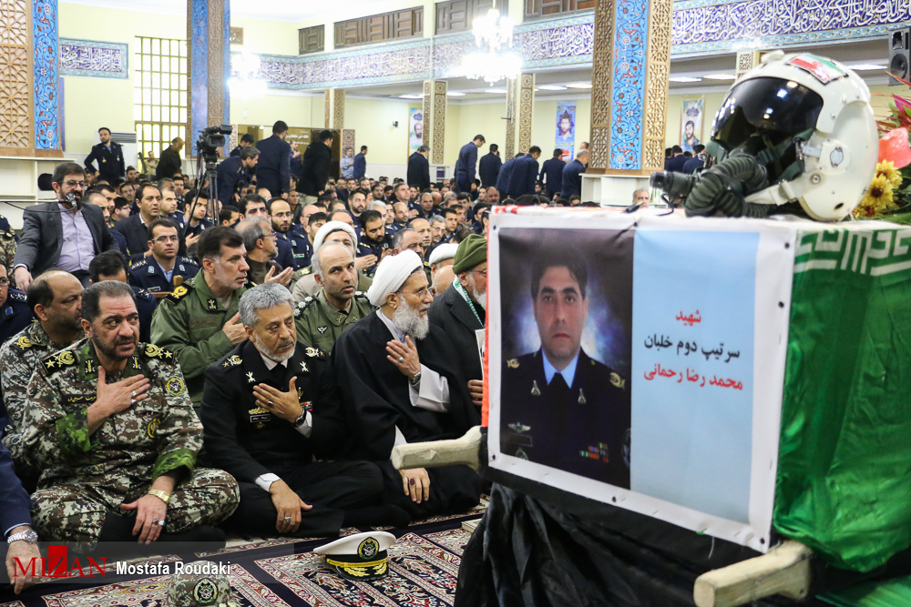 پیکر خلبان شهید رحمانی در ستاد نیروی هوایی ارتش تشییع شد پیکر خلبان شهید رحمانی در ستاد نیروی هوایی ارتش تشییع شد