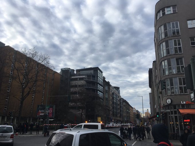 وقوع تیراندازی در نزدیکی یک ایست بازرسی در برلین وقوع تیراندازی در نزدیکی یک ایست بازرسی در برلین