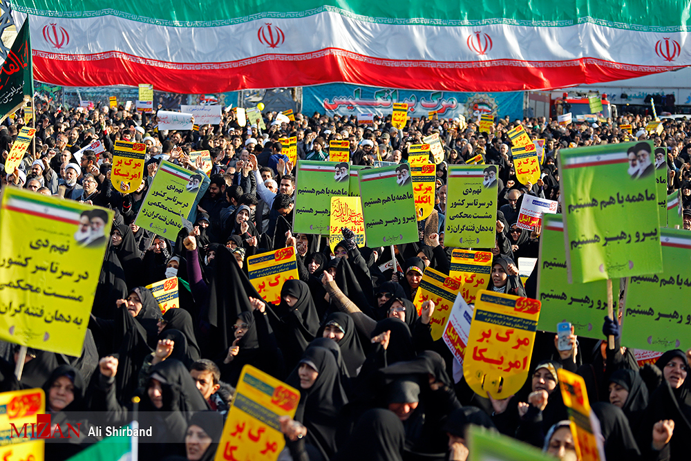 ارائه خدمات اورژانس تهران به ۲۵ نفر در راهپیمایی ۹ دی