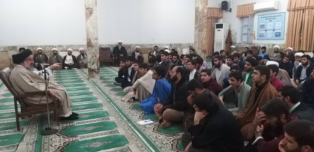 آیت الله خاتمی: اجتماع ۹ دی نشان و جلوهای از حمایت طلاب و مردم ایران از انقلاب بود آیت الله خاتمی: اجتماع ۹ دی نشان و جلوهای از حمایت طلاب و مردم ایران از انقلاب بود