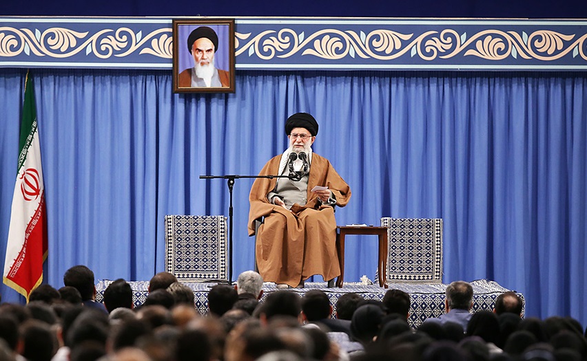رهبر معظم انقلاب اسلامی: آمریکاییها دارند انتقام داعش را از حشدالشعبی میگیرند رهبر معظم انقلاب اسلامی: آمریکاییها دارند انتقام داعش را از حشدالشعبی میگیرند
