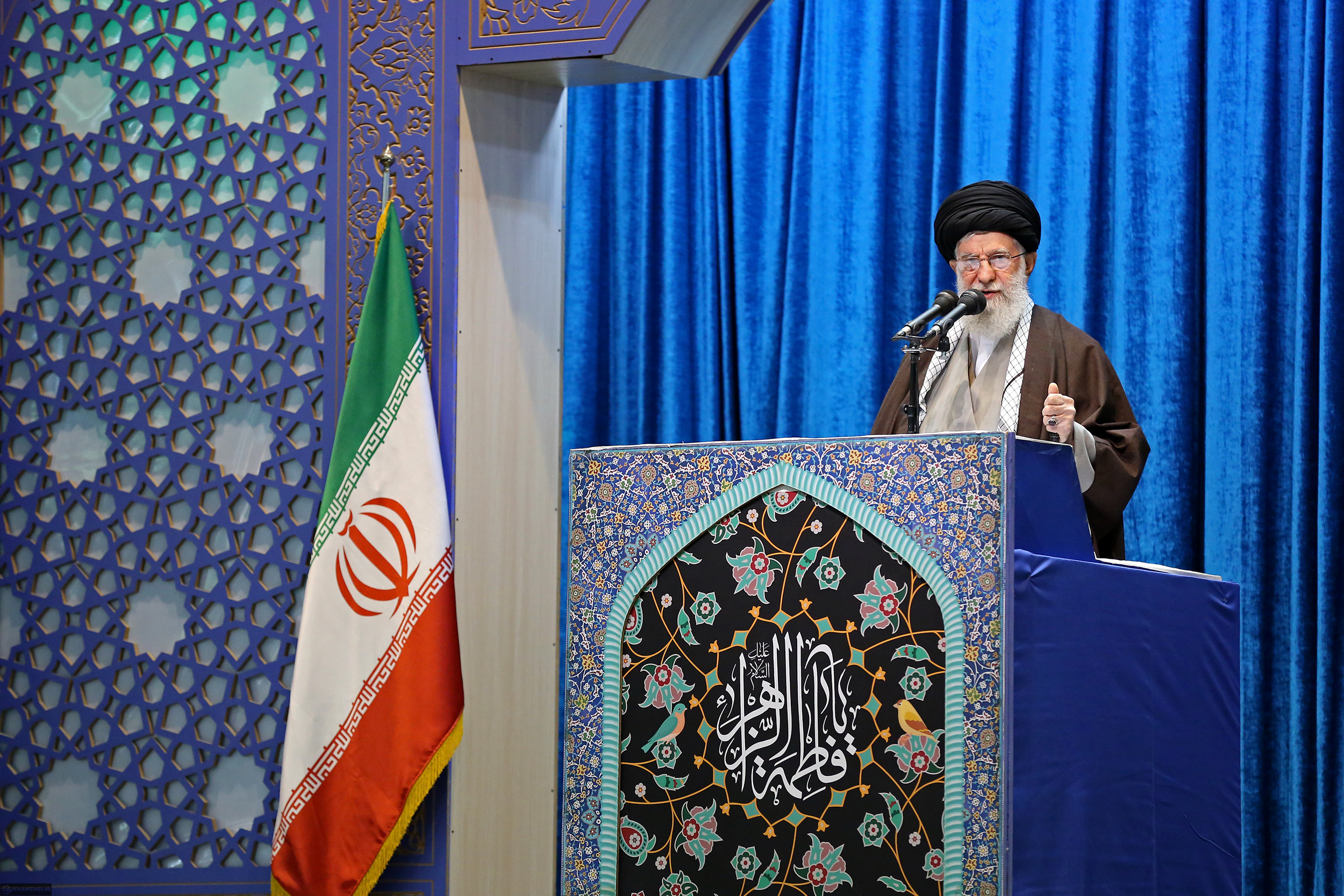 متن کامل خطبههای نماز جمعه تهران به امامت رهبر معظم انقلاب + عکس و صوت متن کامل خطبههای نماز جمعه تهران به امامت رهبر معظم انقلاب + عکس و صوت