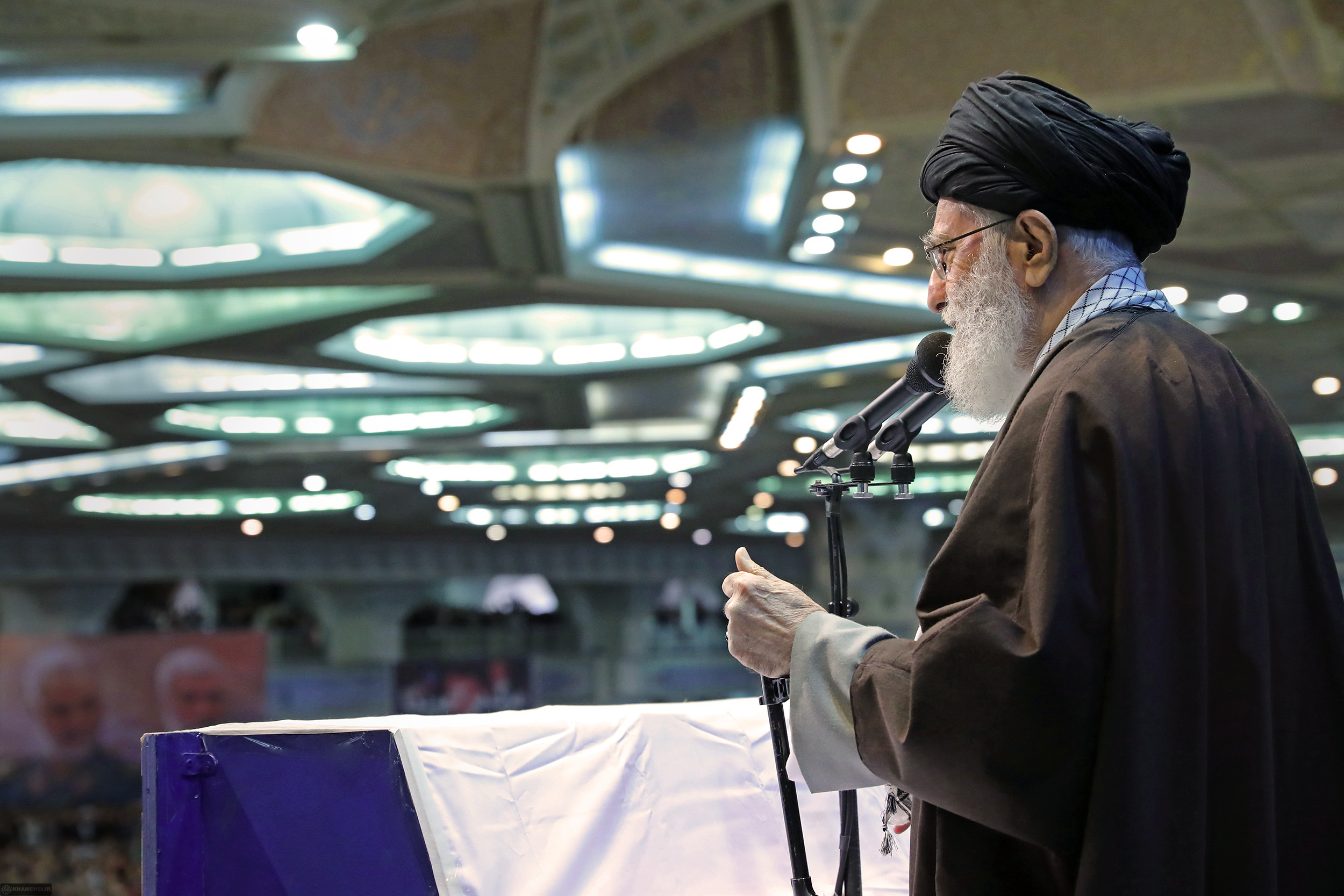 متن کامل خطبههای نماز جمعه تهران به امامت رهبر معظم انقلاب + عکس و صوت متن کامل خطبههای نماز جمعه تهران به امامت رهبر معظم انقلاب + عکس و صوت
