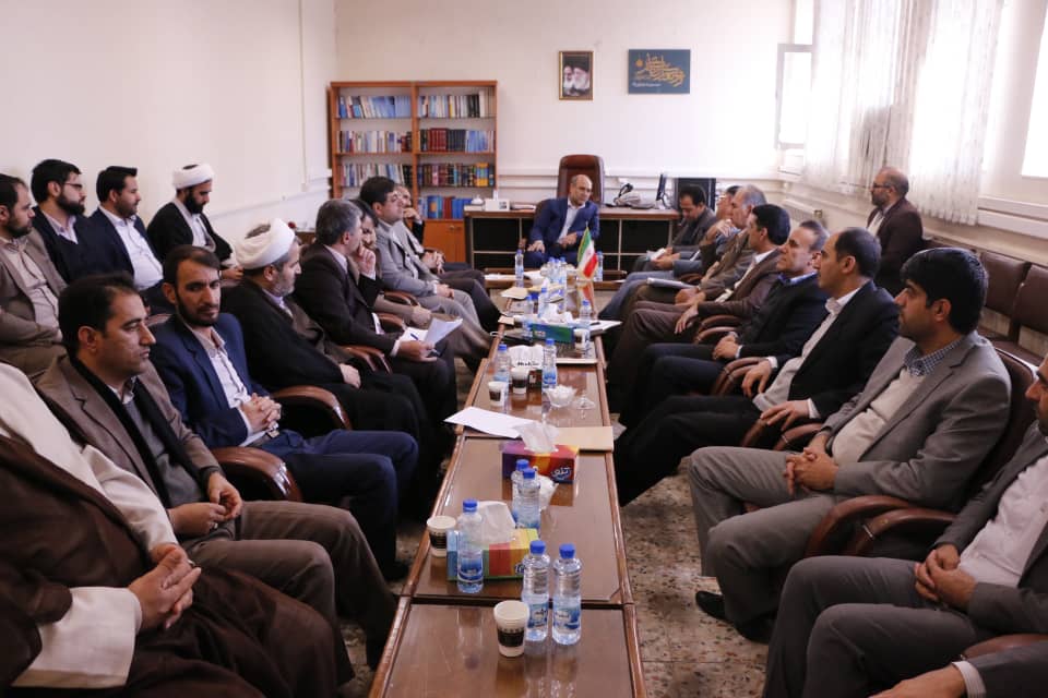 رئیس کل دادگستری استان لرستان از دادگستری نورآباد بازدید کرد