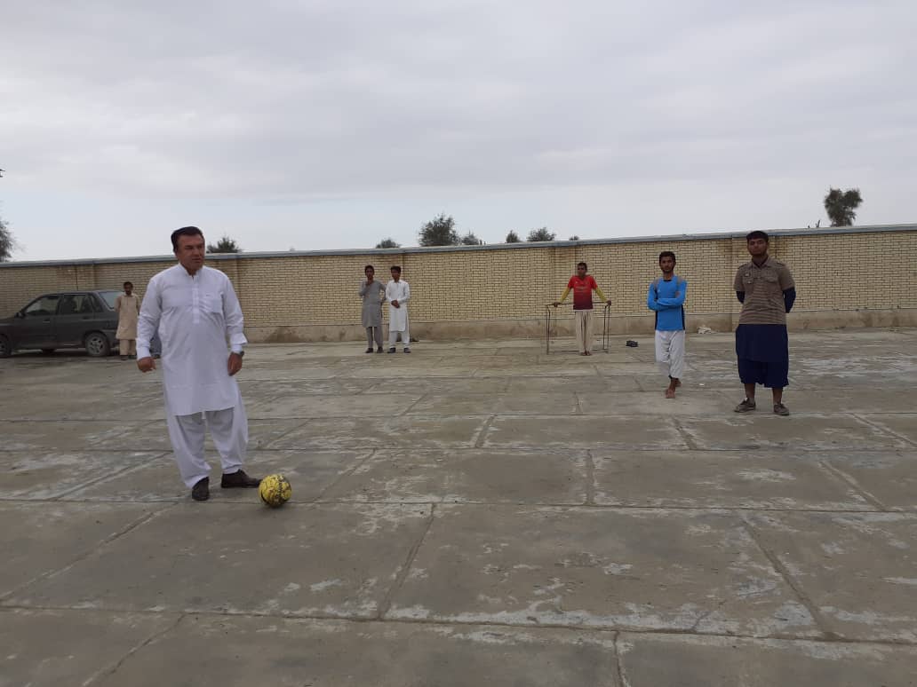 حضور استیلی در مناطق سیلزده؛ سرمربی تیم امید پا به توپ شد حضور استیلی در مناطق سیلزده؛ سرمربی تیم امید پا به توپ شد