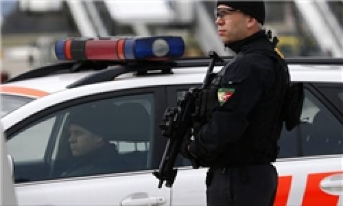پلیس سوئیس برای مقابله با حملات احتمالی تروریستی به حالت آماده باش درآمد پلیس سوئیس برای مقابله با حملات احتمالی تروریستی به حالت آماده باش درآمد
