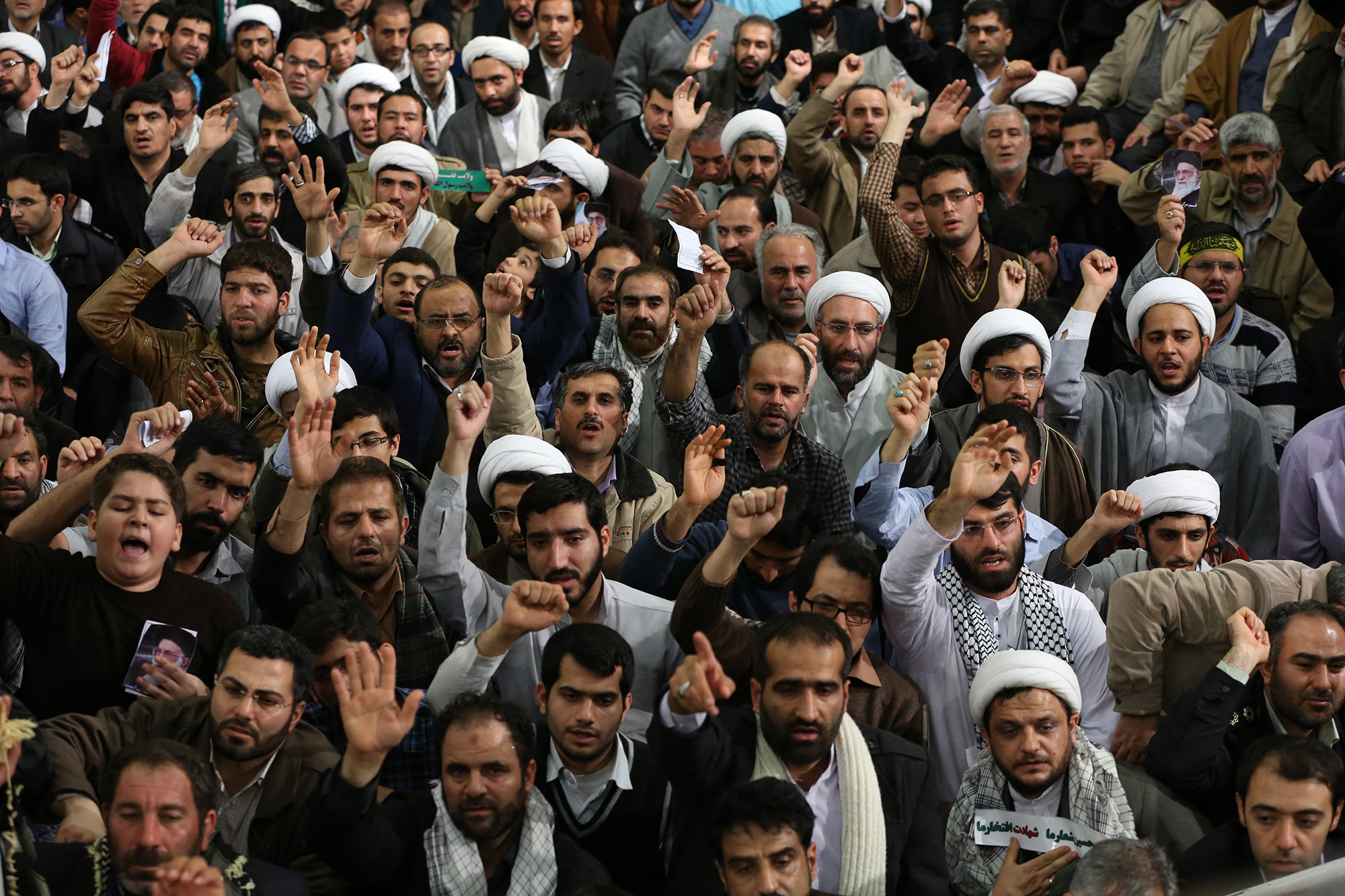 شرکت در انتخابات آبروی نظام جمهوری اسلامی است، آبروی اسلام است، آبروی ملّت ایران است شرکت در انتخابات آبروی نظام جمهوری اسلامی است، آبروی اسلام است، آبروی ملّت ایران است
