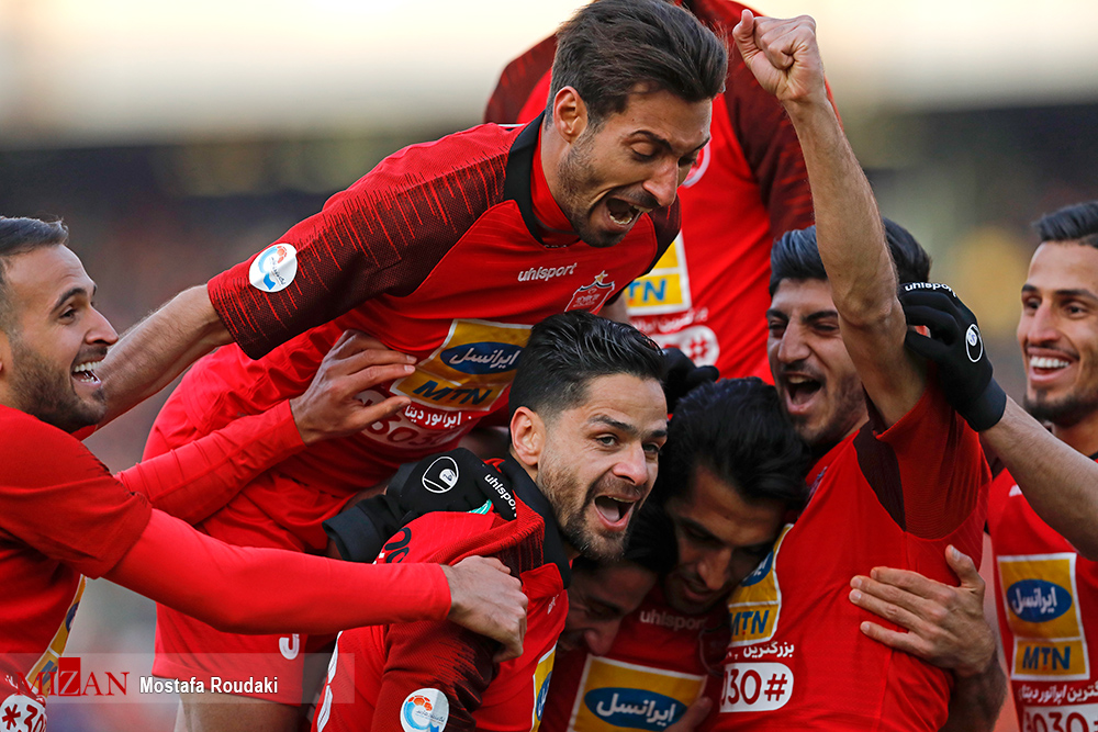 گزارش تصویری از بازی پرسپولیس و تراکتور گزارش تصویری از بازی پرسپولیس و تراکتور