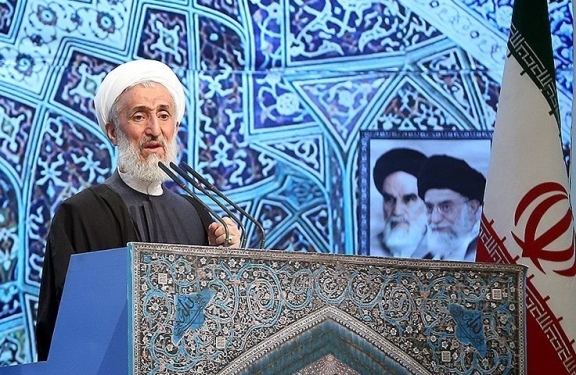 نامه مقام معظم رهبری به جوانان غربی یک حکمت نامه است /در کشور نفوذی و ستون پنجم داریم