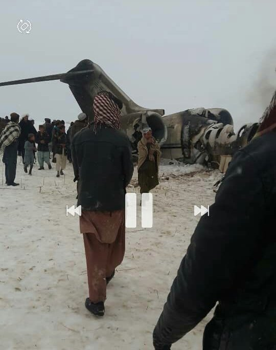 سقوط یک فروند هواپیمای بوئینگ در افغانستان؛ سرنوشت نامشخص سرنشینان؛ خبرهای متناقض درباره آمریکایی بودن هواپیما