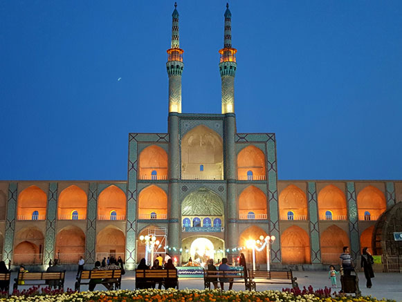 میدان امیرچخماق، نماد شهر جهانی یزد بهسازی میشود
