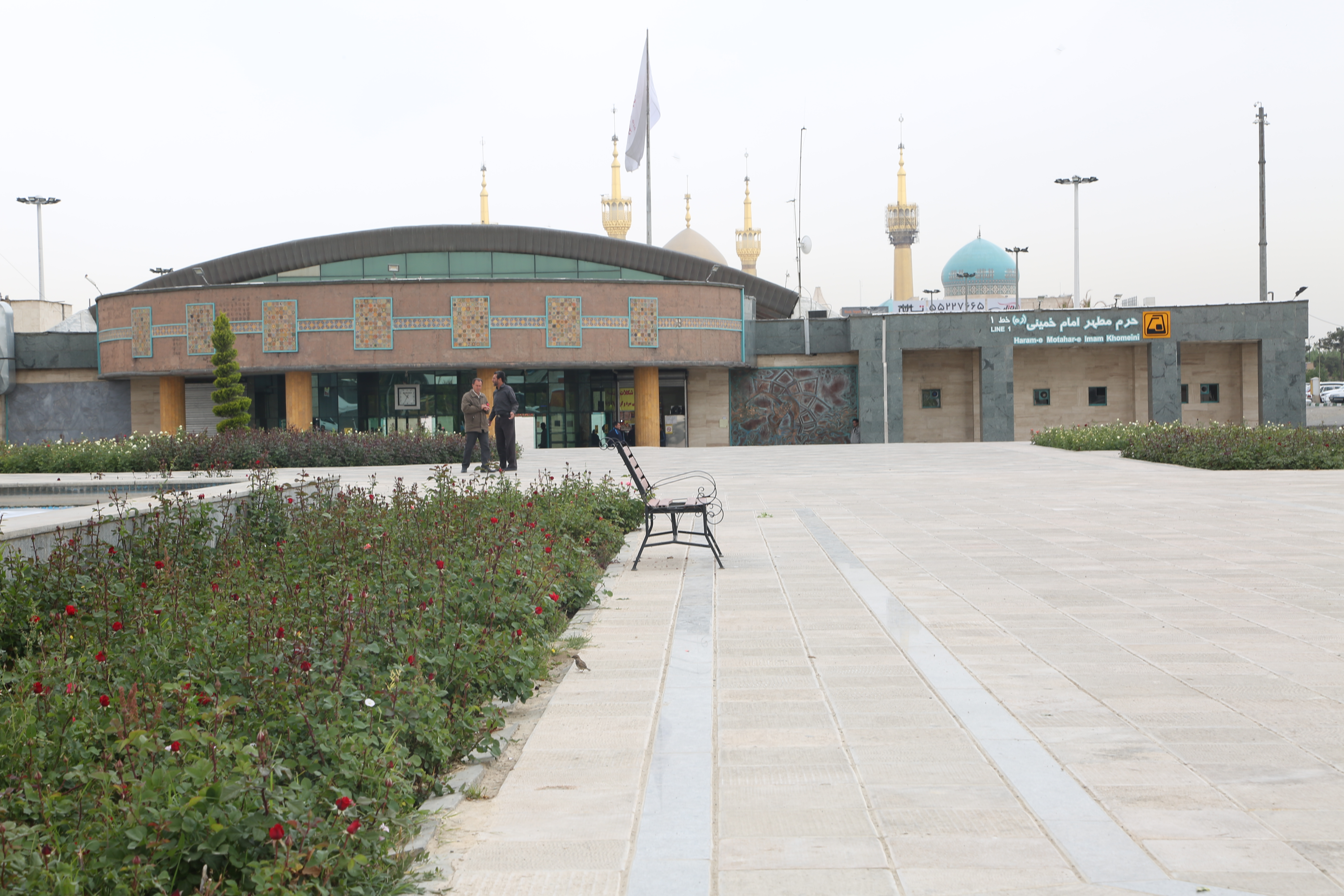 خدمات رسانی شرکت بهره برداری متروی تهران و حومه به شهروندان و شرکت کنندگان در مراسم یوم الله دوازدهم بهمن ۹۸