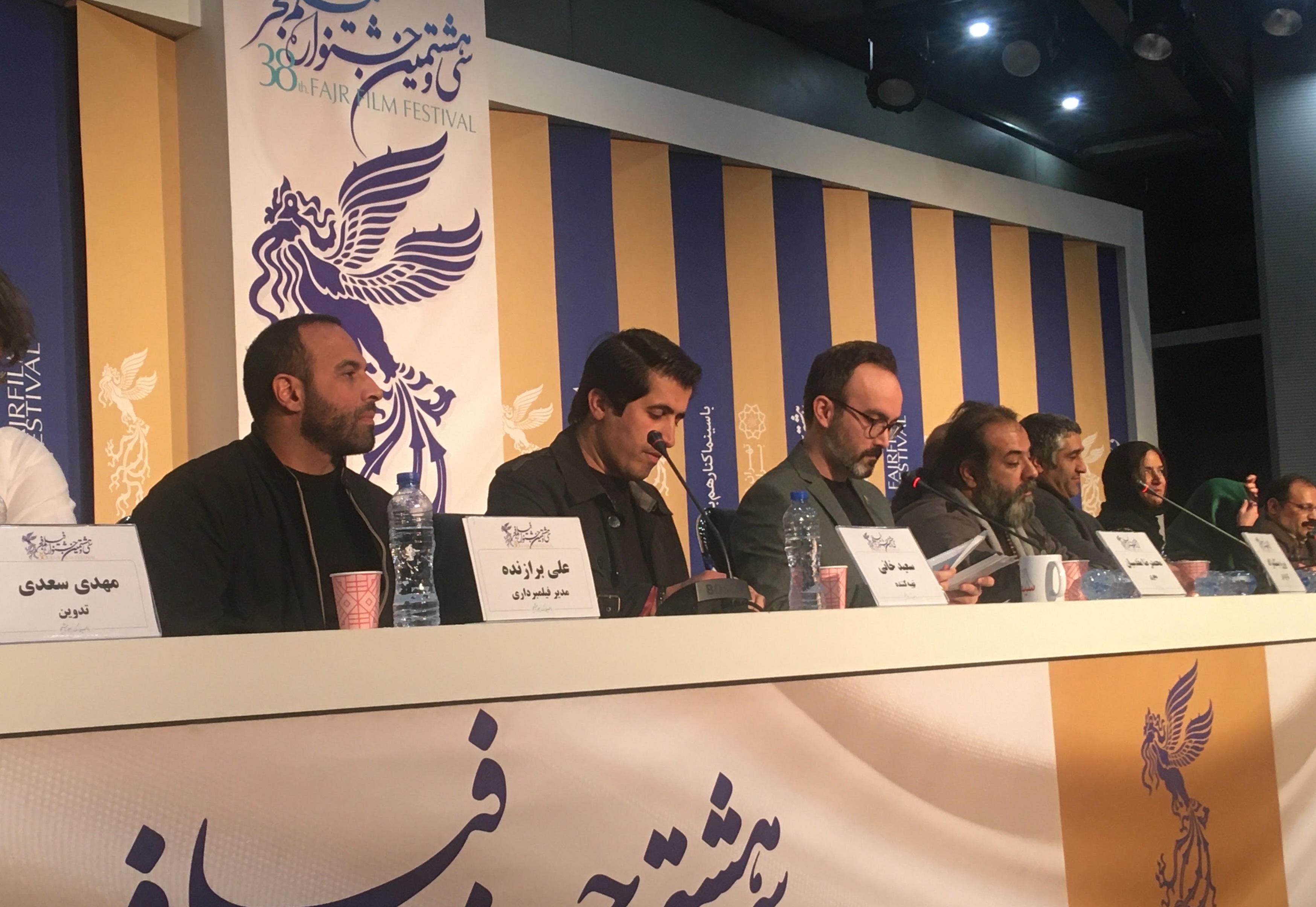 نشست خبری فیلم سینمایی «دوزیست» برگزار شد نشست خبری فیلم سینمایی «دوزیست» برگزار شد