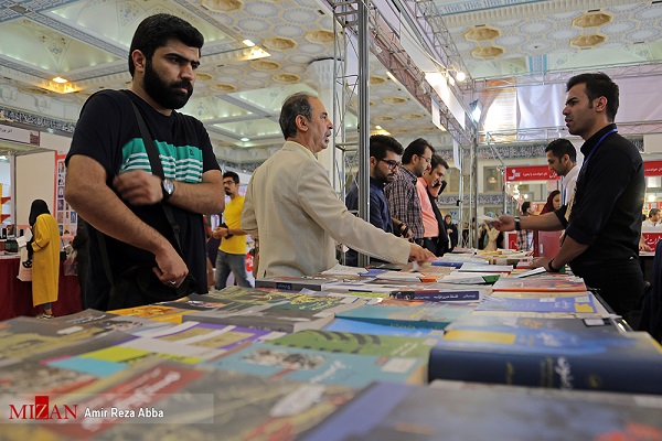 کاهش تیراژ کتاب عمق بی توجههی به مقوله کتاب و کتابخوانی را بیان می‌کند/ کمبود اطلاعات مولود نا مبارک کمبود سرانه مطالعه است