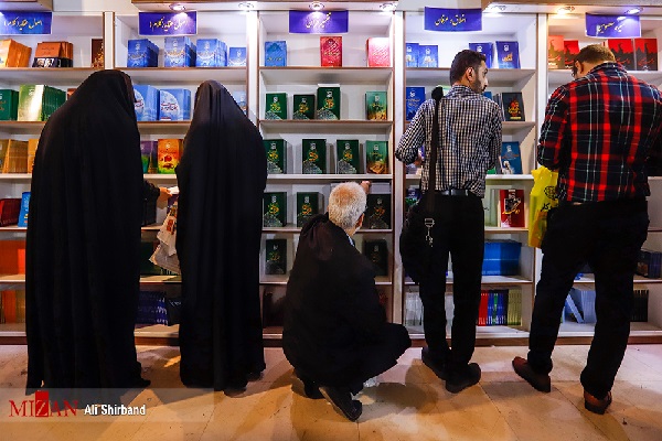 با تغییر ذهنیت افراد نسبت به کتاب سرانه مطالعه را افزایش دهیم/ فیلمهای متعدد کتاب و مطالعه از جریان فکری کنار گذاشت با تغییر ذهنیت افراد نسبت به کتاب سرانه مطالعه را افزایش دهیم/ فیلمهای متعدد کتاب و مطالعه از جریان فکری کنار گذاشت