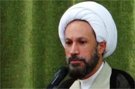 نخبگان حوزه و دانشگاه اجازه ندهند غیرخودی‌ها وارد عرصه کشور شوند