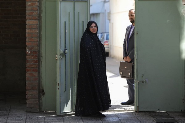 آذین: «خانه امن» یکی از سریال‌های پلیسی خوب تلویزیون است/کارگردانی حرفه‌ای معظمی را نمی‌توان نادیده گرفت