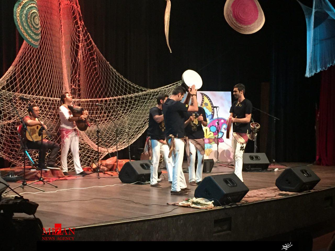 کنسرت جنوبی گروه«آوای موج» برگزار شد کنسرت جنوبی گروه«آوای موج» برگزار شد