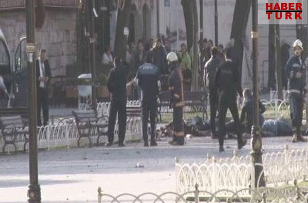 دادستانی ترکیه انتشار خبر از انفجار استانبول را ممنوع کرد/گردشگران آلمانی و نروژی در میان قربانیان انفجار