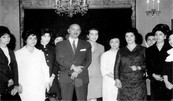 نخستین نخستین