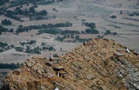 تاجیکستان مرز خود با 